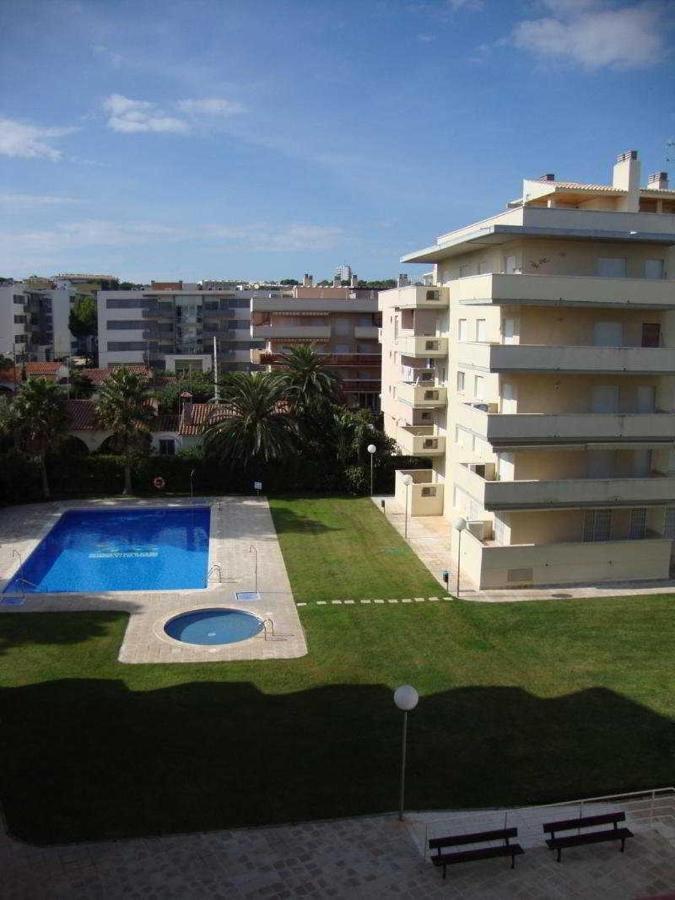 Residencial Aqua - La Pineda Apartman Salou Kültér fotó